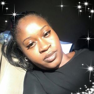 Meet your Posher, Genelle